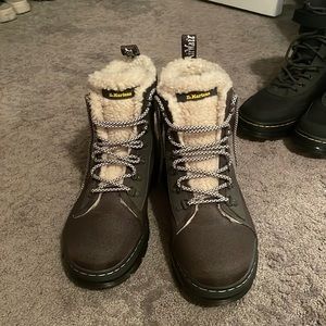 Doc marten boots women’s 10